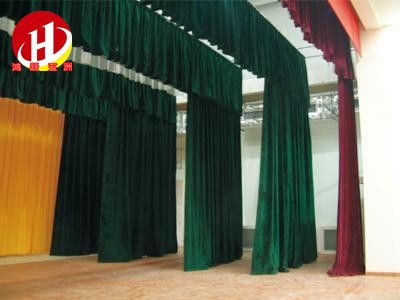 北京長(zhǎng)椿街金黃舞臺(tái)幕布新價(jià)格